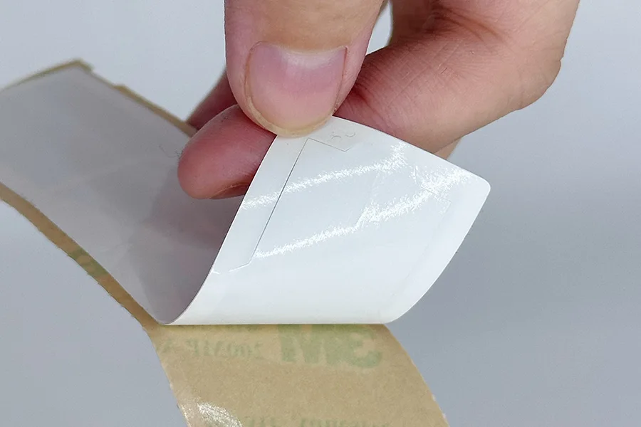 Designfoto RFID-Fahrzeugtag 3
